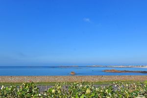 - click for photo gallery